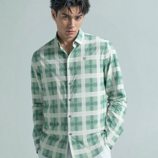 Green and white casual check shirt for men