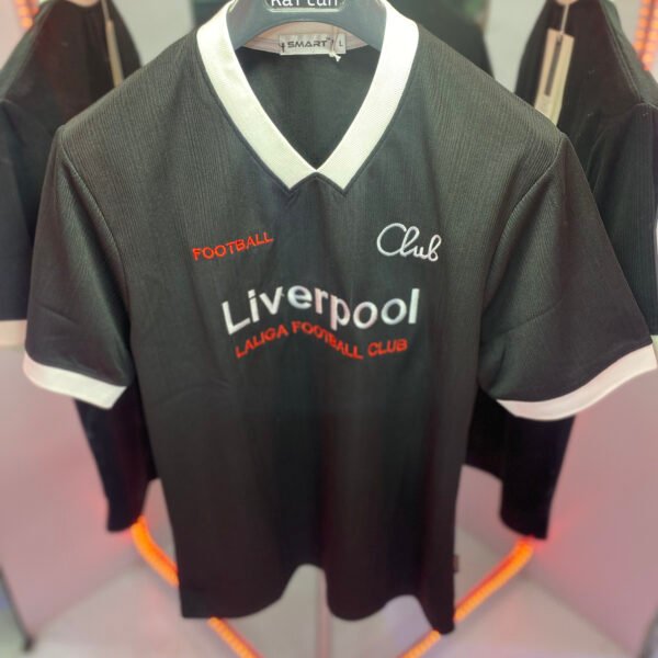 V Coller Livarpool T-shirt